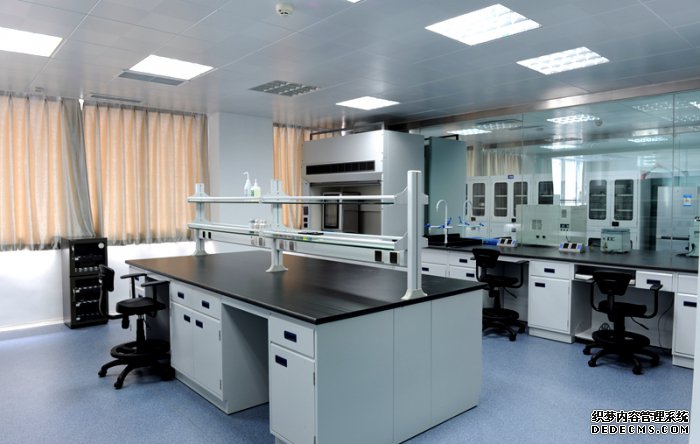实验室家具用钢木实验台的安装