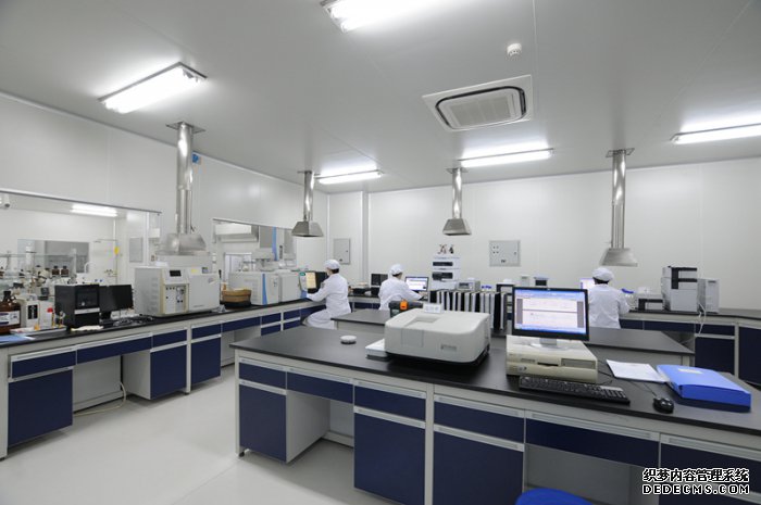 实验室家具的三个要素：安全、效率和舒适